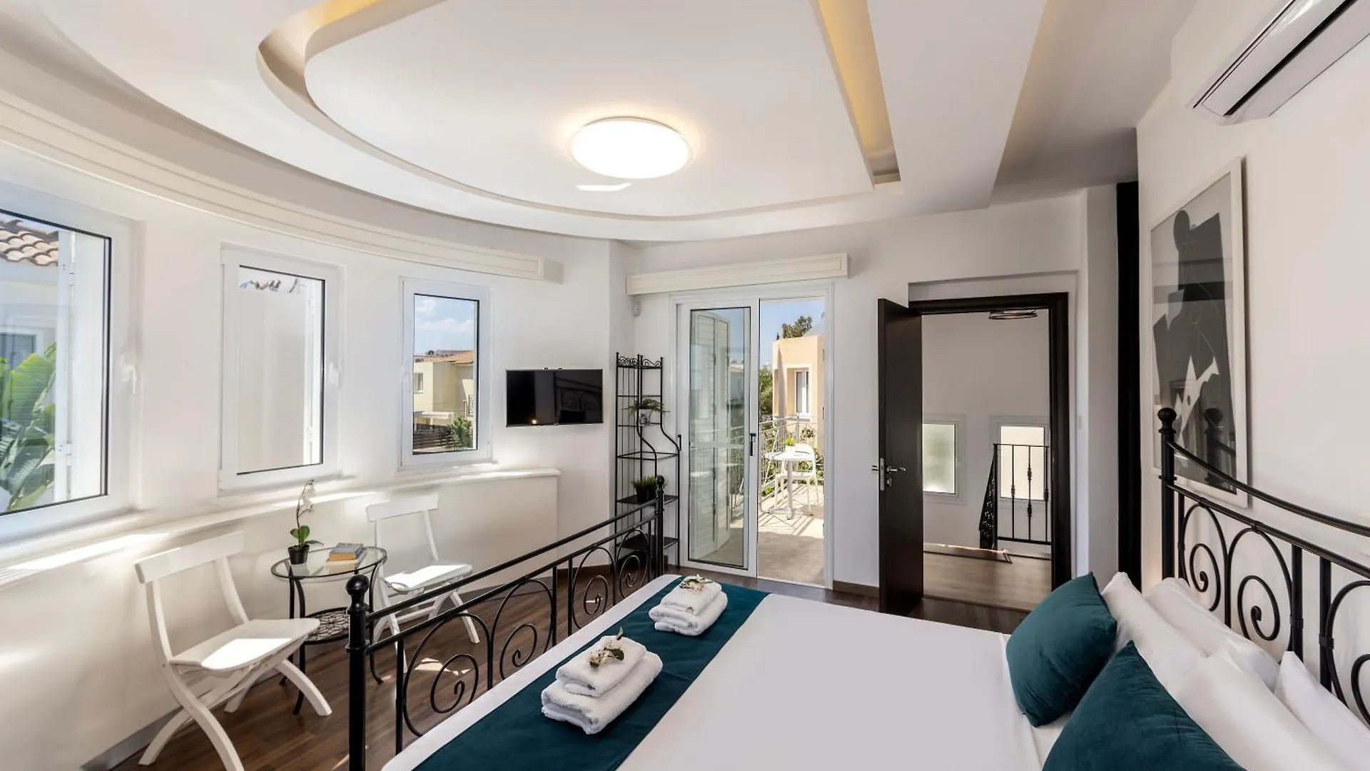 Accomoteleia Crystal Lagoon Villa Protaras Cyprus