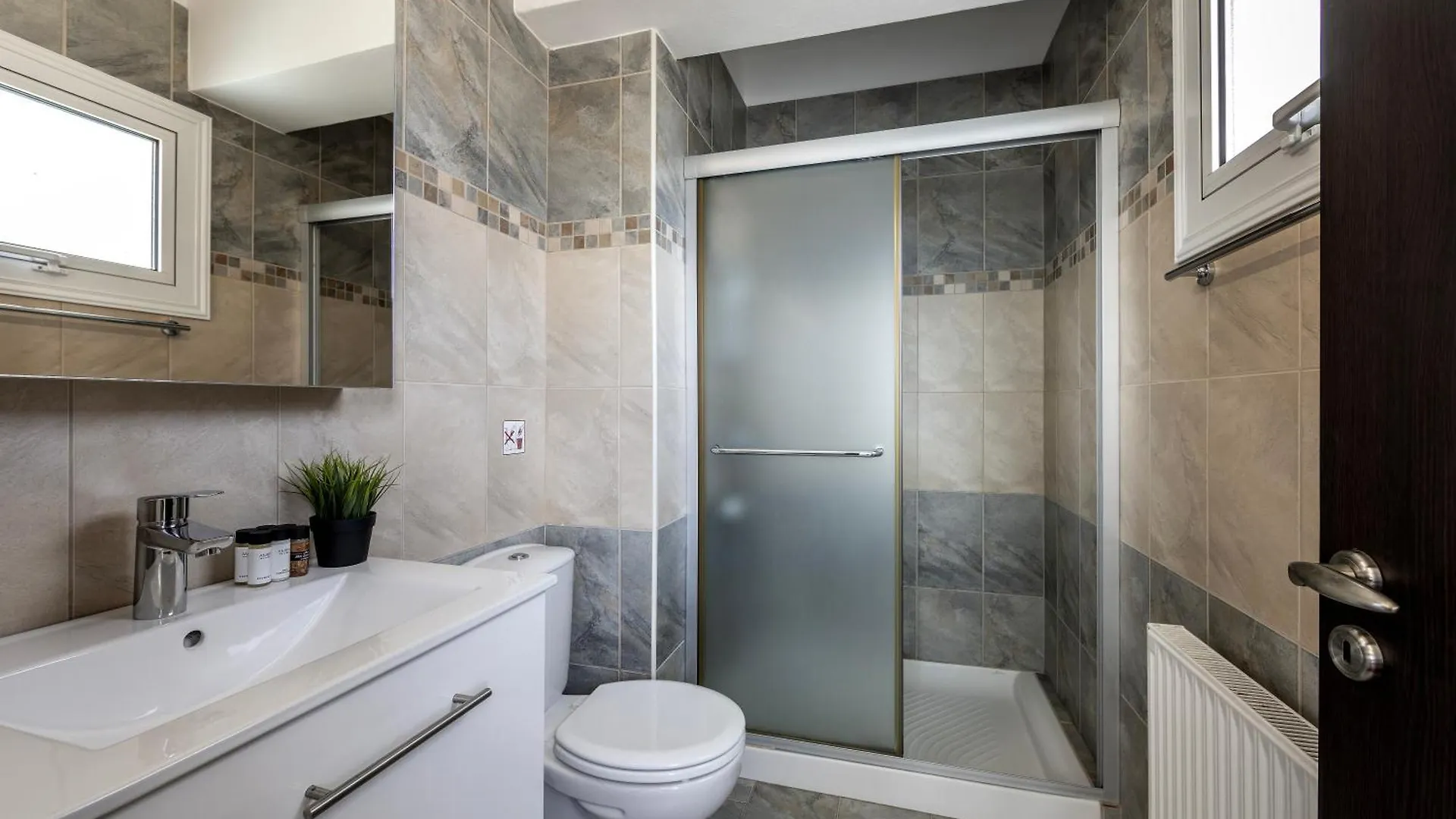 Accomoteleia Crystal Lagoon Villa Protaras